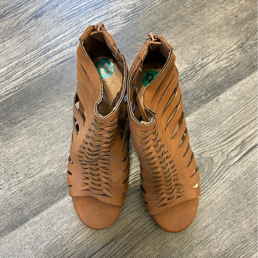 NWOT Indigo Open Toe Booties - Picture 2 of 4
